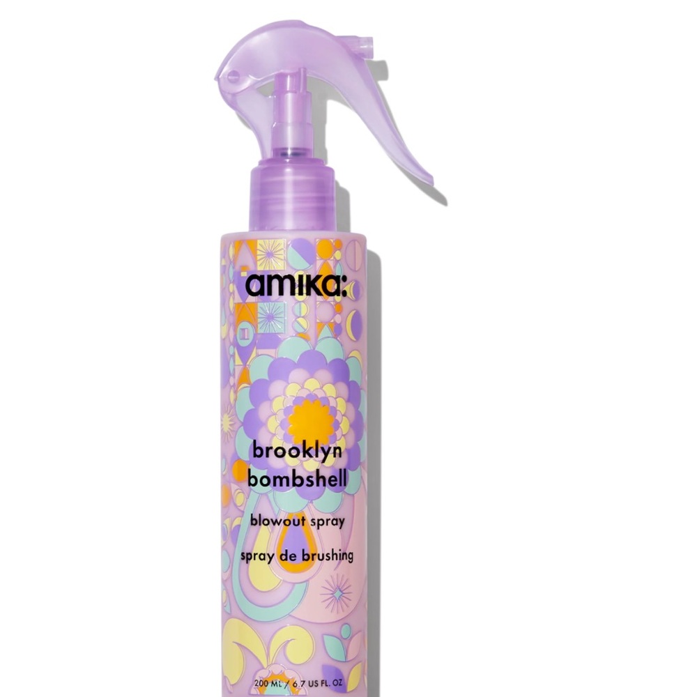 Amika Brooklyn bombshell blowout spray